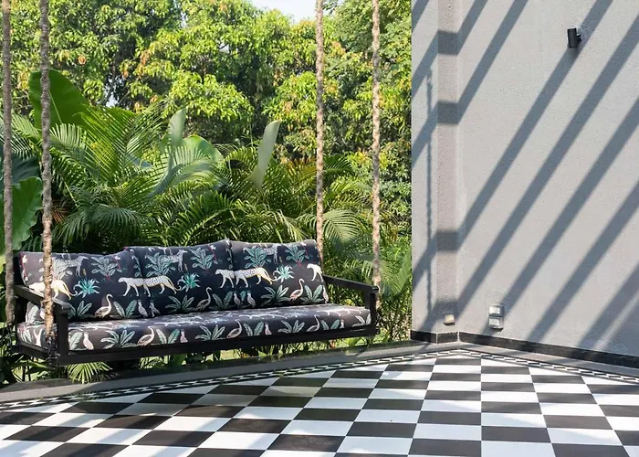 Stayvista At The Charcoal Luxury CollectionVilla